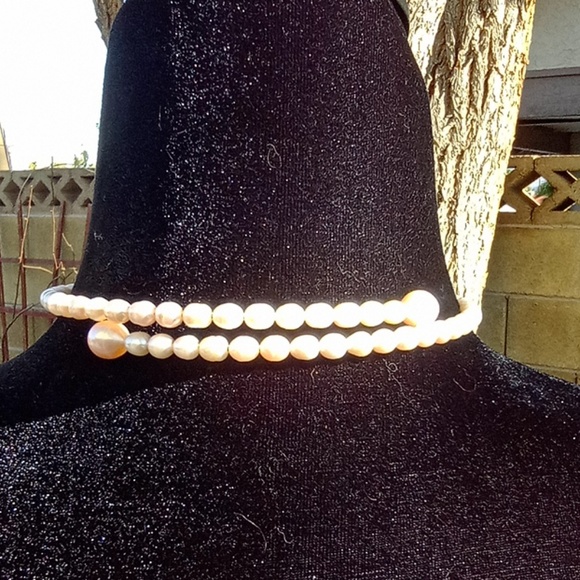 Freshwater Lavender and Peacock Pearl Necklace - Picture 2 of 7